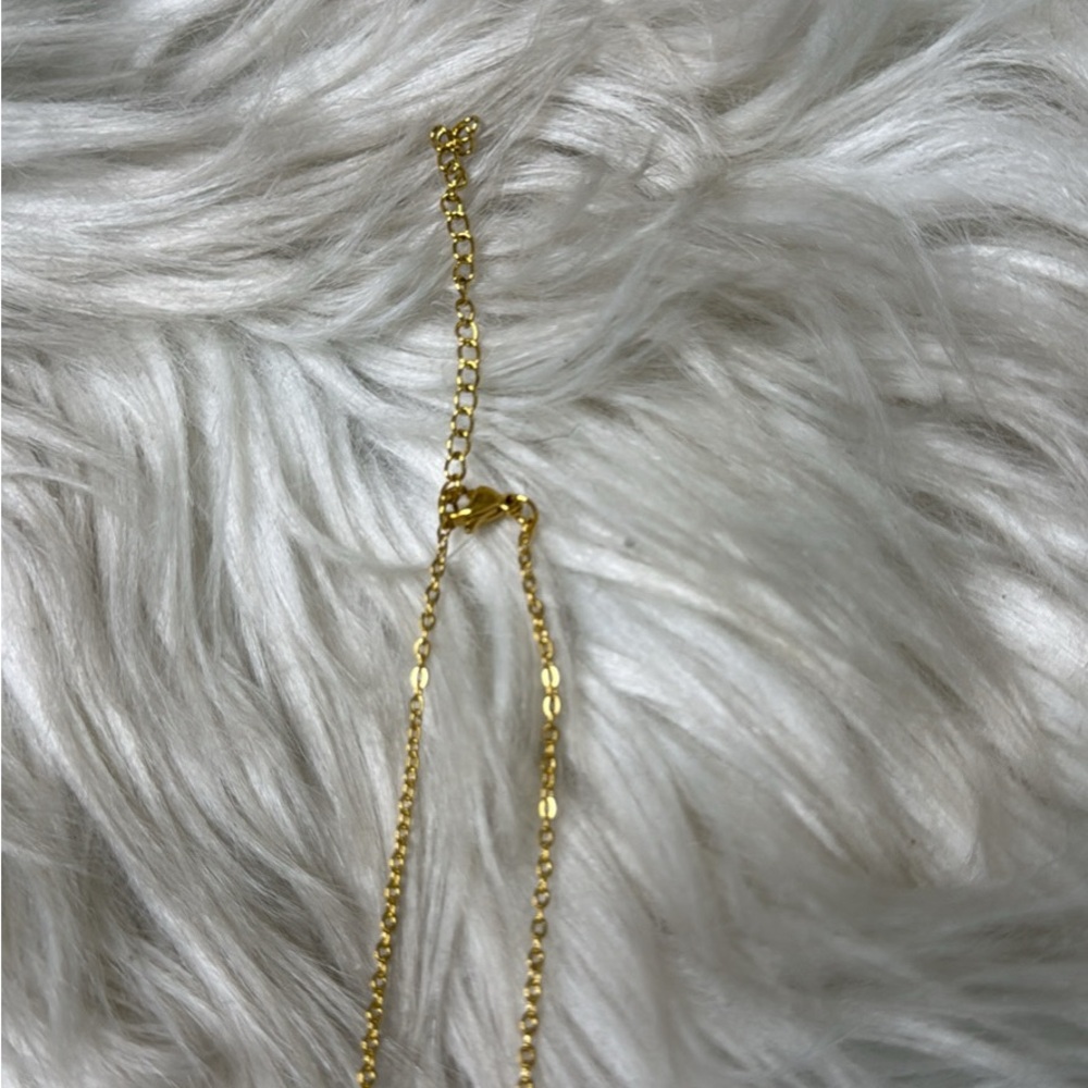 Gold Heart Pendant Necklace with Pearl - Picture 2 of 3